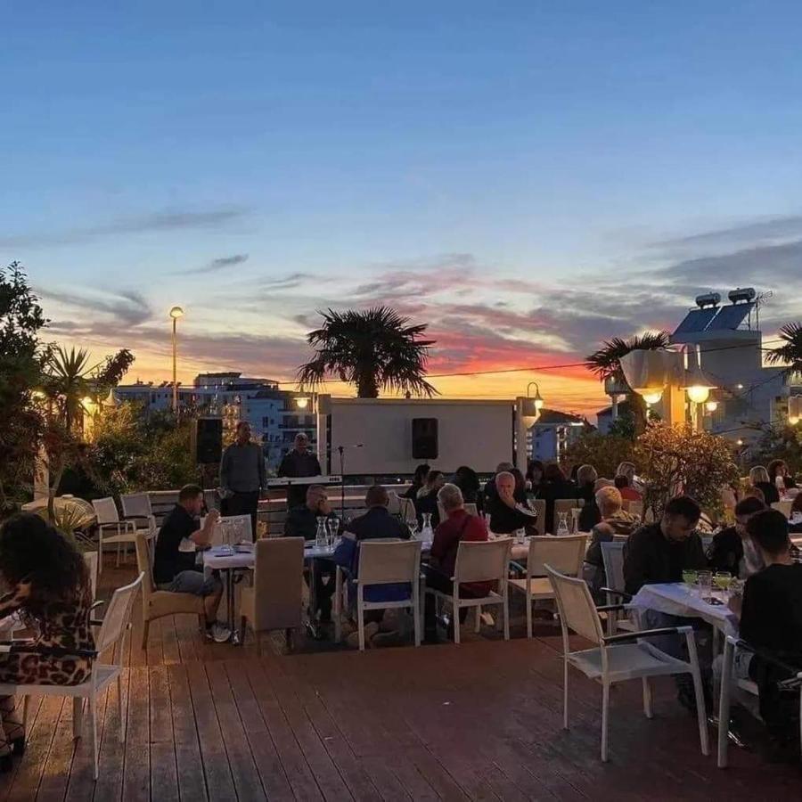 La Luna Hotel Ksamil Extérieur photo